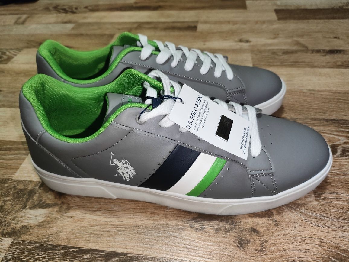 Vând adidași U.S POLO ASSN