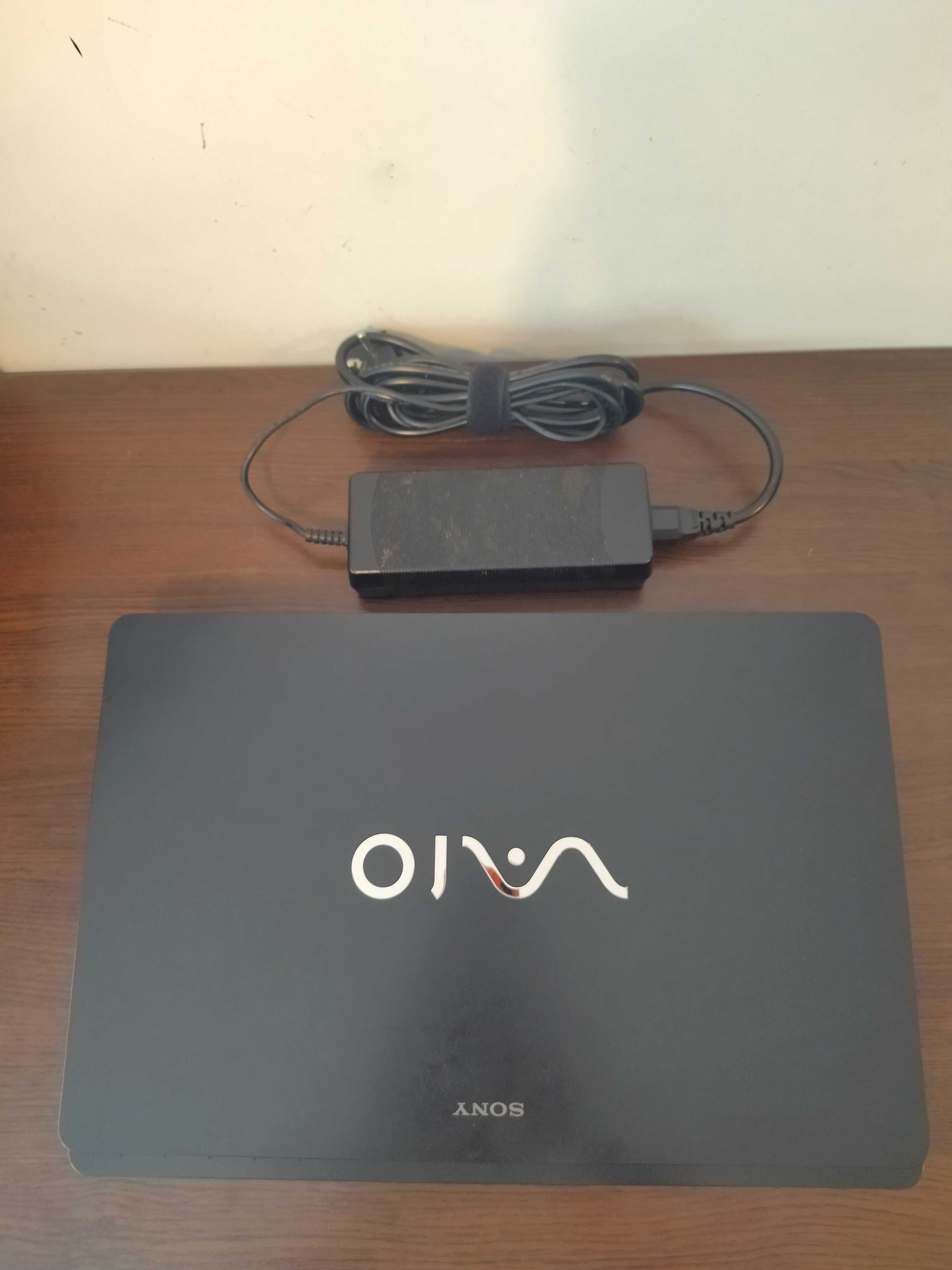 Продавам лаптоп Sony Vaio 16.4",Full HD,Blu-ray
