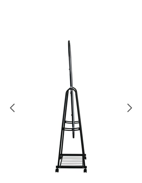 Черно огледало със стойка