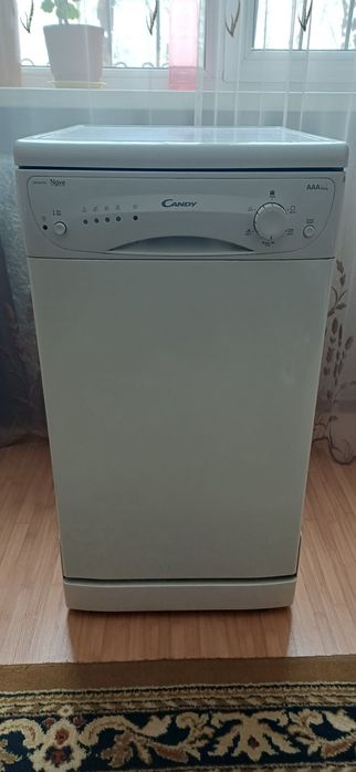 Посудомоечная машина Candy  CSF 4575 E в  отличном рабочем состоянии