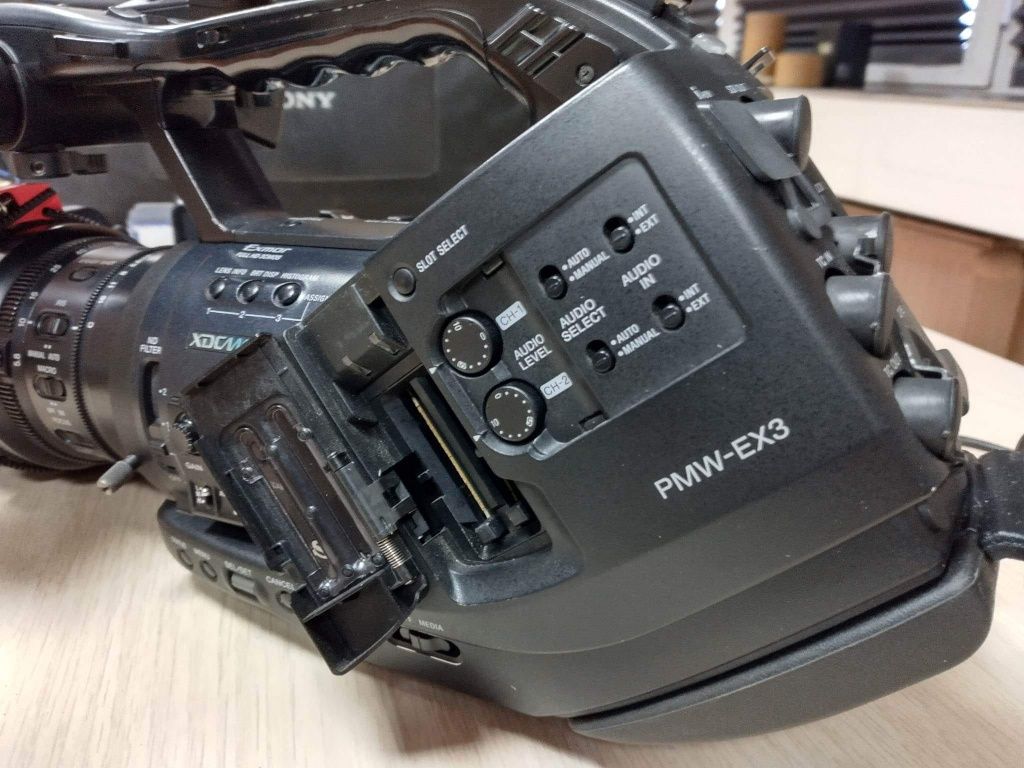 Камера Sony PMW-EX3