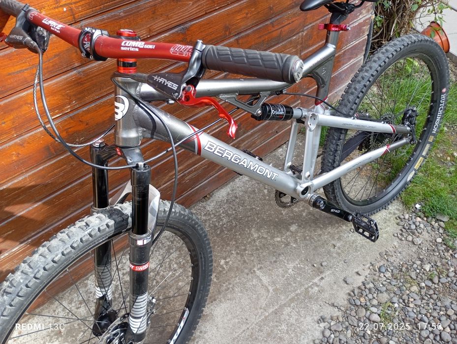 Bicicleta bergamont evolve 5.7