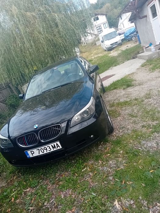 Vând   BMW E60 525 benzina acte valabile 1ande zile   feislift
