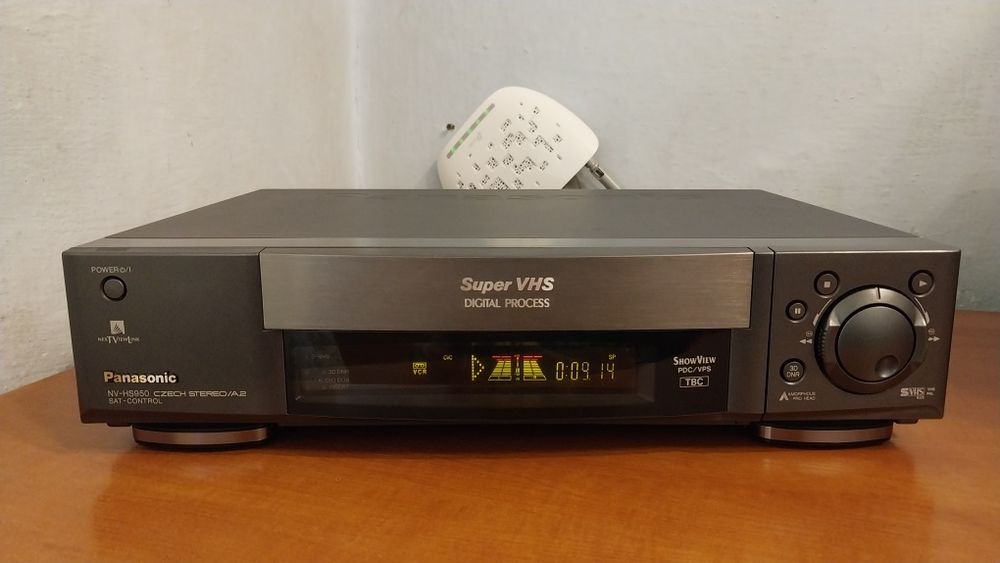 Panasonic NV-HS950 Hi-Fi Stereo S-VHS видеомагнитофон