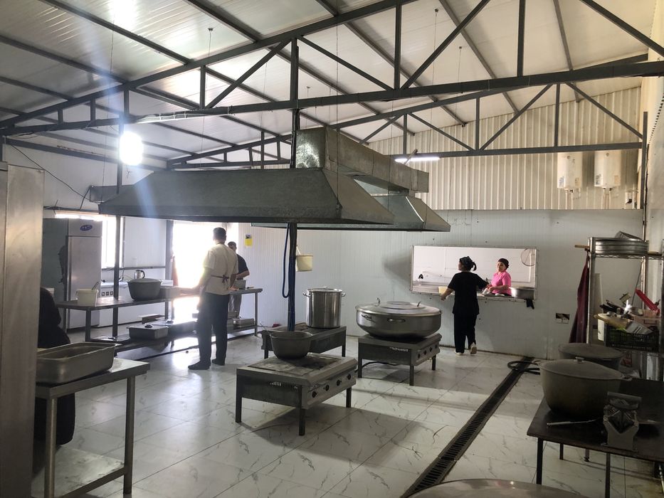 Для бизнес продается кухня 800 квадрат метров на 1200 человеков