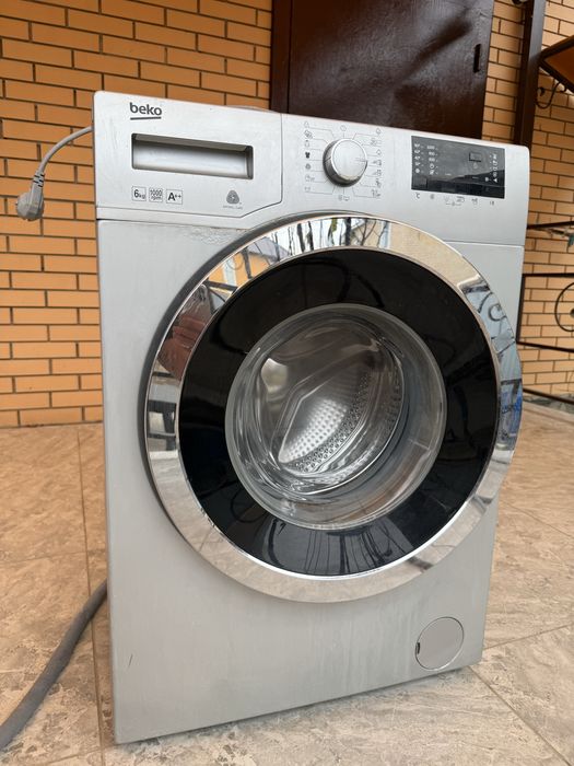 Продам стиральную машину Beko