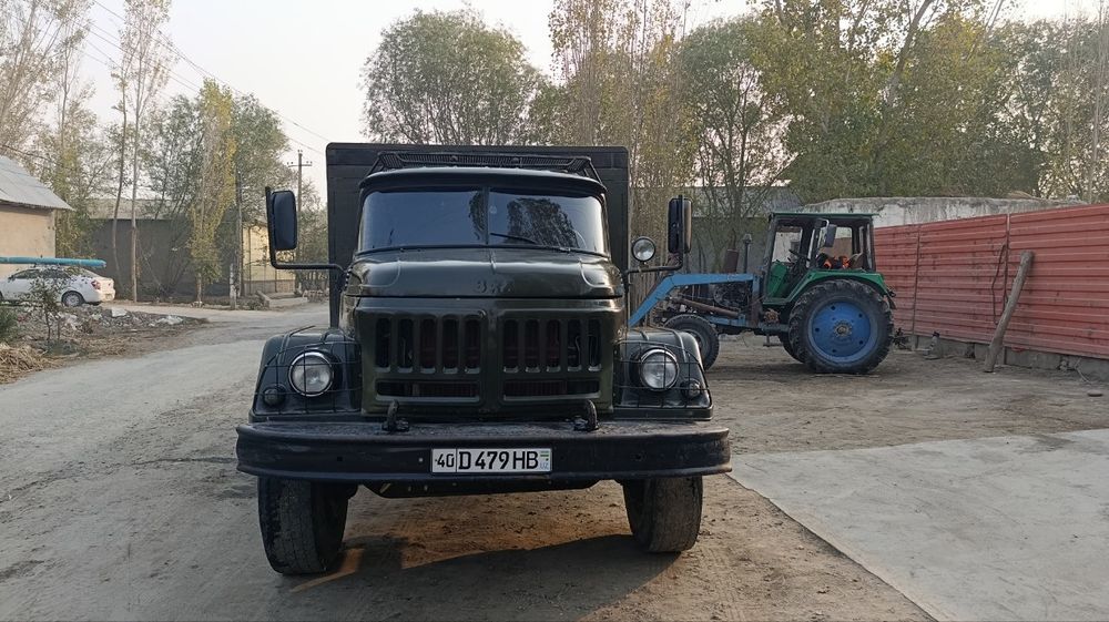 Zil 131 sotiladii zil ideal xolatta dakument toza ishonarli