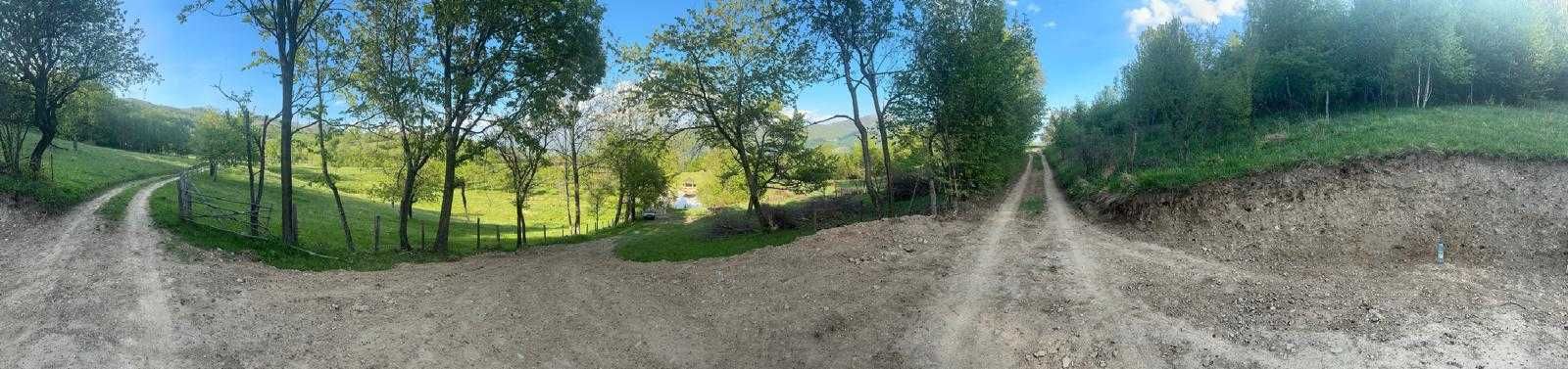 Teren la munte cu lac 6500 mp