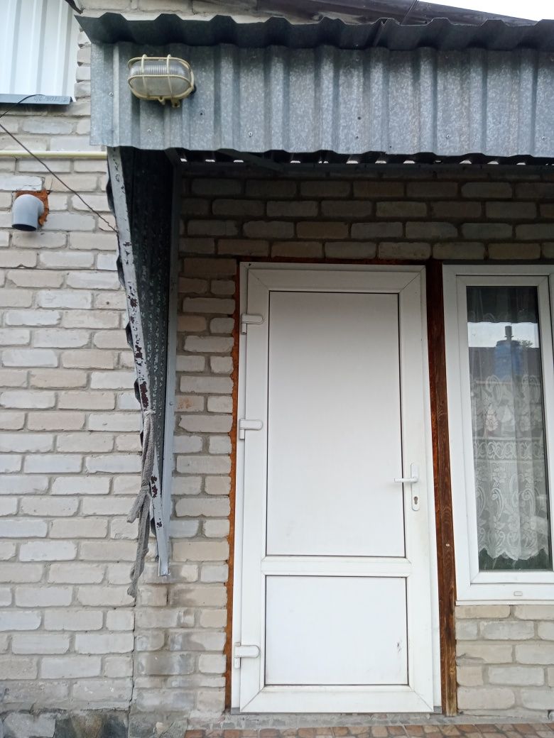Козырек на входную дверь