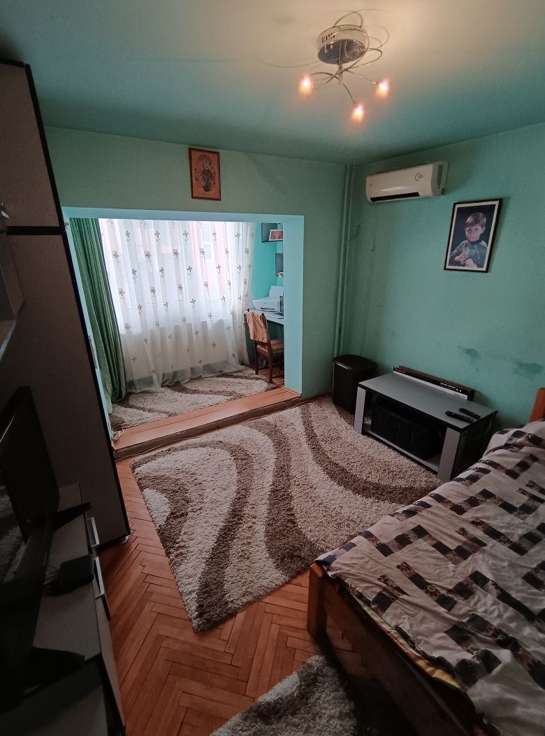 Persoana fizica vand apartament in Marasti