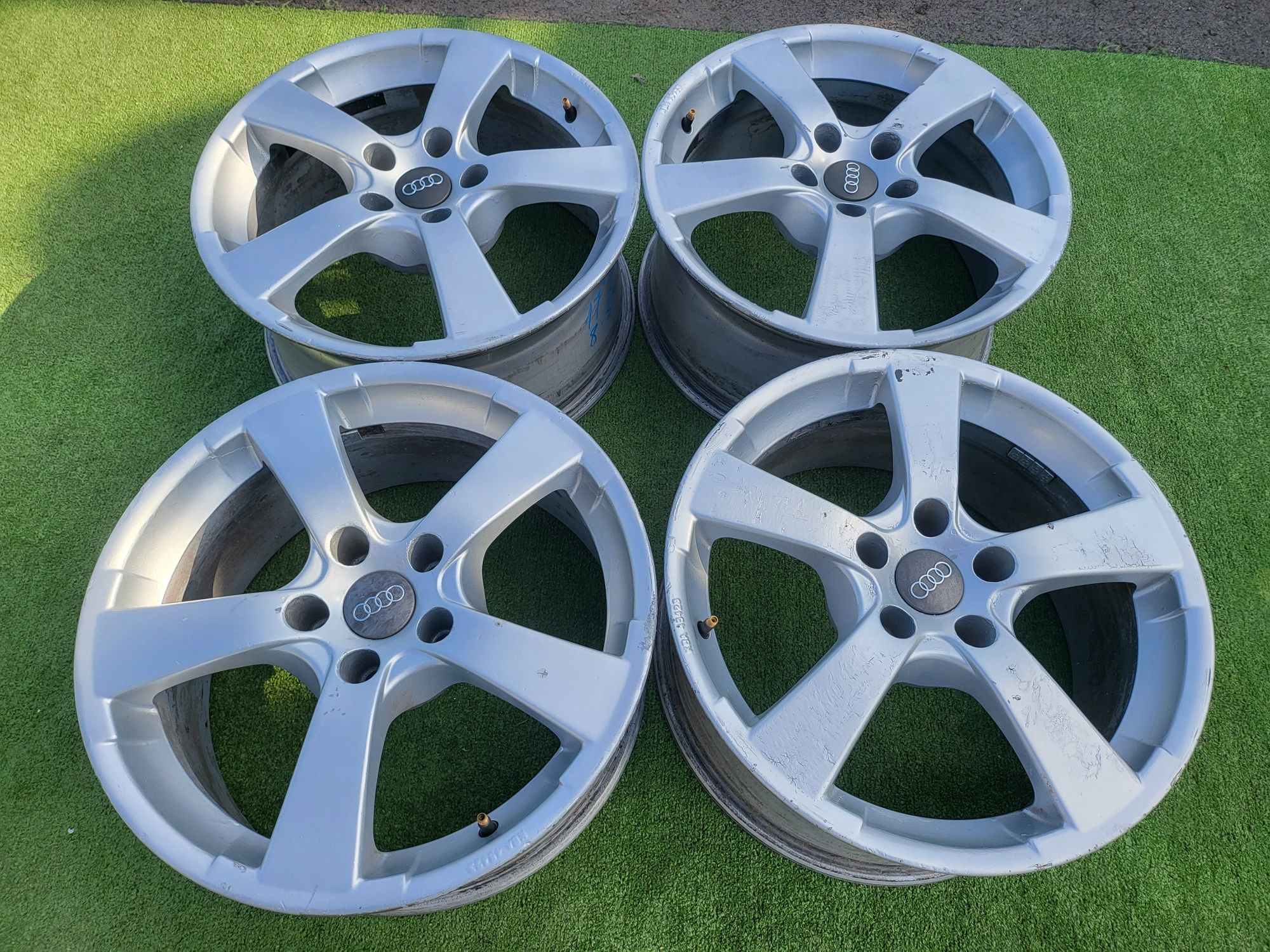 Лети джанти 17 5х112 ,ЕТ35 , 8J , Audi,VW,Seat Skoda