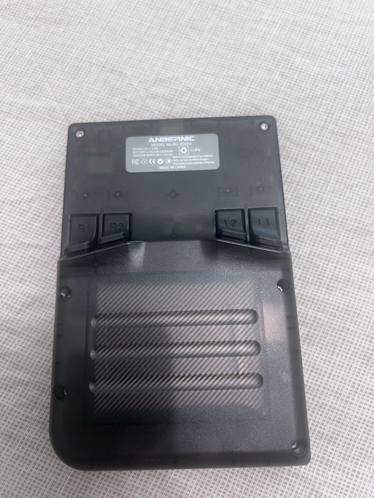 Продам Anbernic RG40XX V