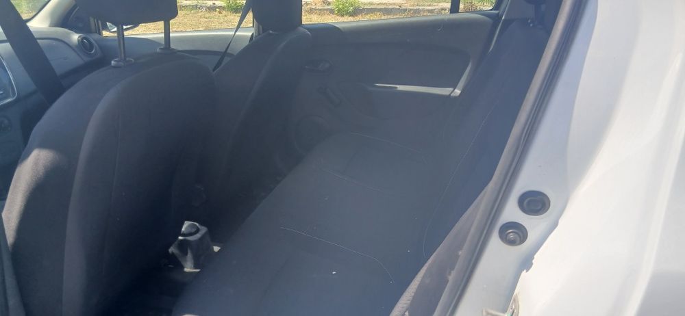 Logan an 2017 benzina 999