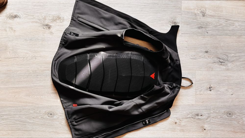 Vand protectie spate Dainese ski/ bicicleta / motor NOU Marime M