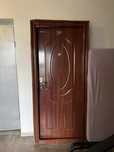 Usa metalica apartament Best Imperial