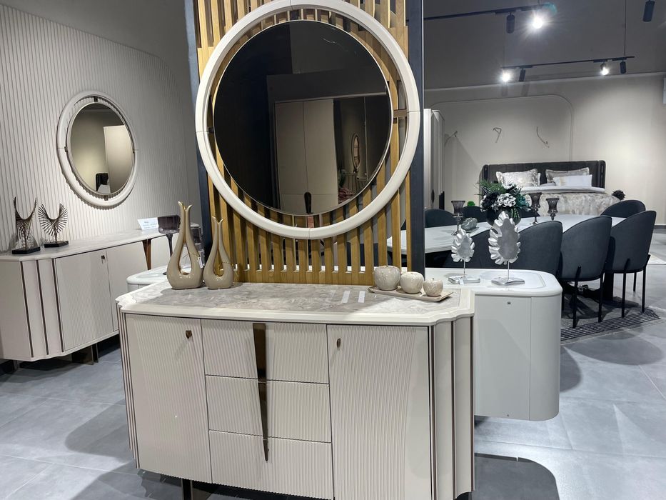 Продам комод с зеркалом турецкой фирмы Biga