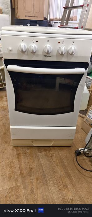 Продам плиту Hansa