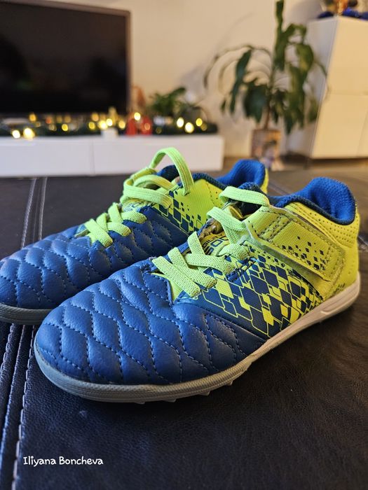 KIPSTA детски стоножки за футбол на закрито/ изкуствена трева