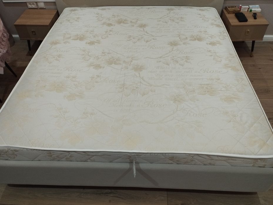 Продам матрас в отличном состоянии. Аскона!