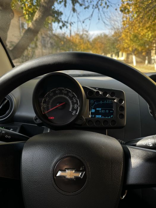 Chevrole Spark 2015    хорошее состояние
