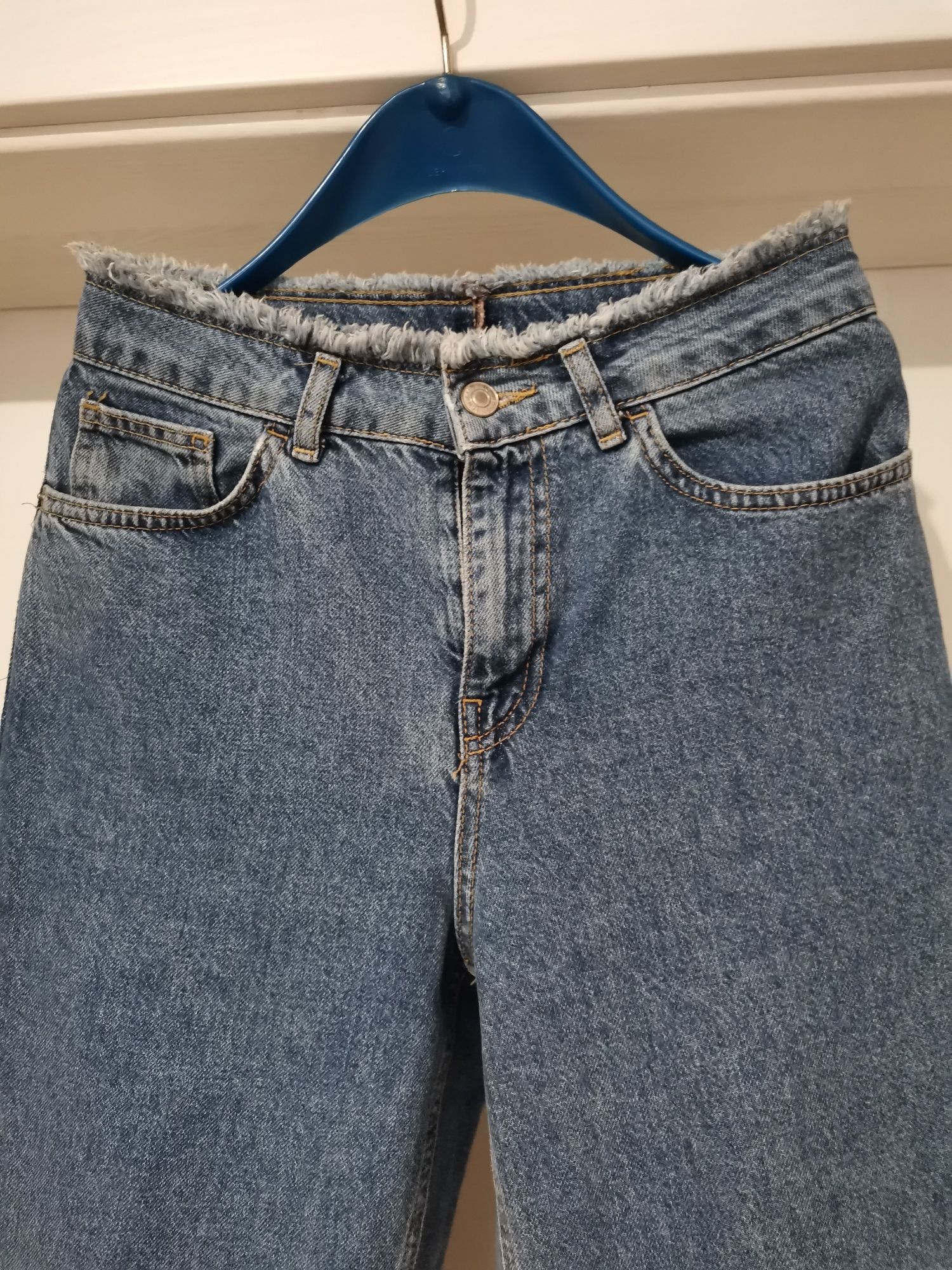 Дънки Waikiki mom jeans с висока талия и разнищен колан