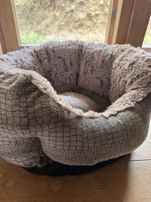 Легло за малка порода куче или котка - размер 40 х 40