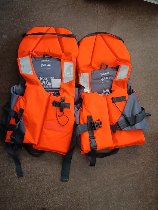 Veste de salvare copii 30-40kg noi