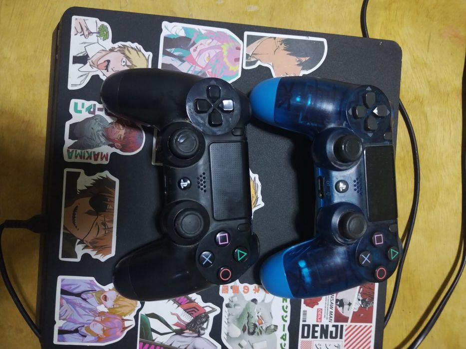 Playstation slim 4