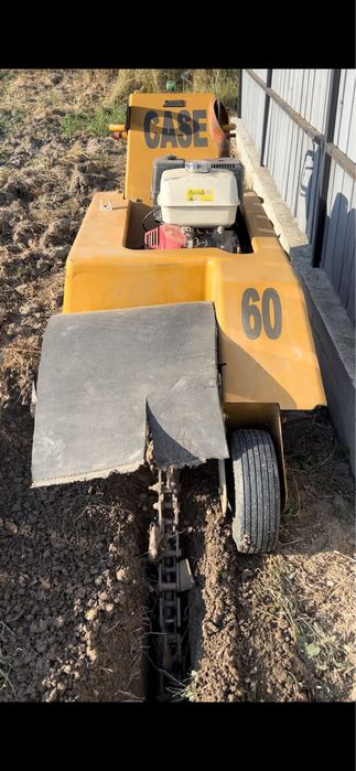 Vand sapator santuri CASE—trencher