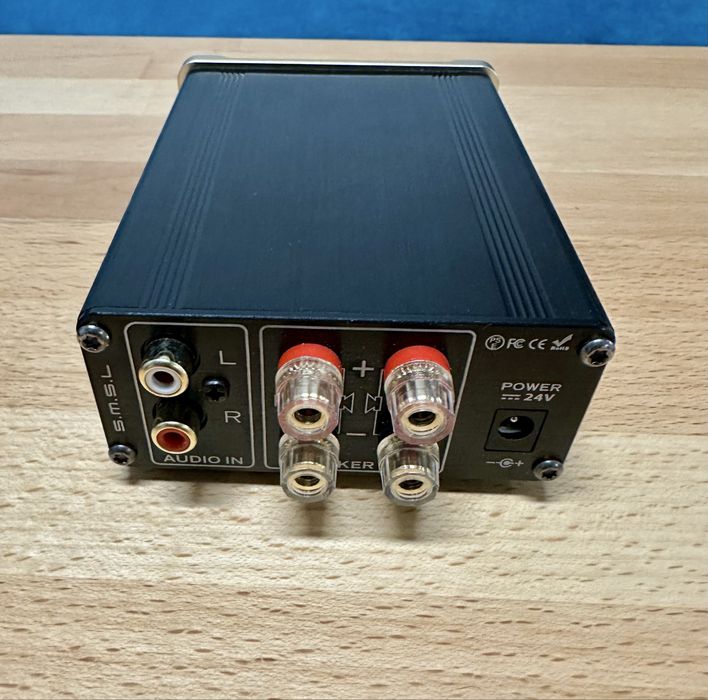 SMSL SA 50 усилвател