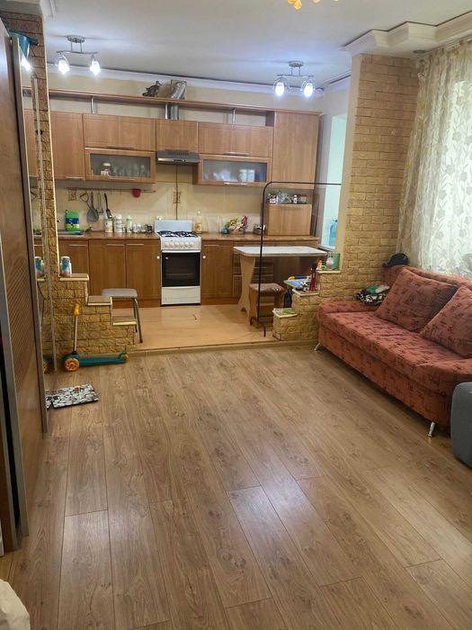 Продаётся уютная 2-комнатная квартира в центре города