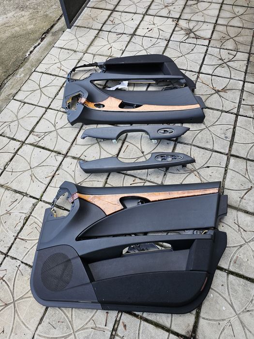 Кори за предни врати за Екласа 320