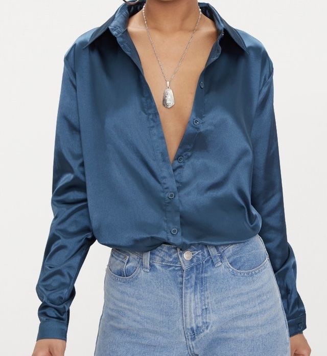 Синяя атласная рубашка