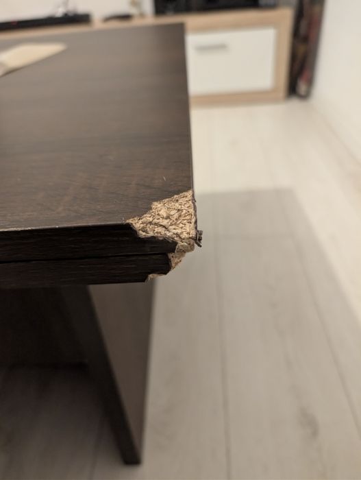 Măsuță de cafea extensibila la masa de 8 persoane