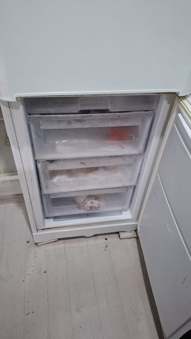 Продаётся холодильник ин