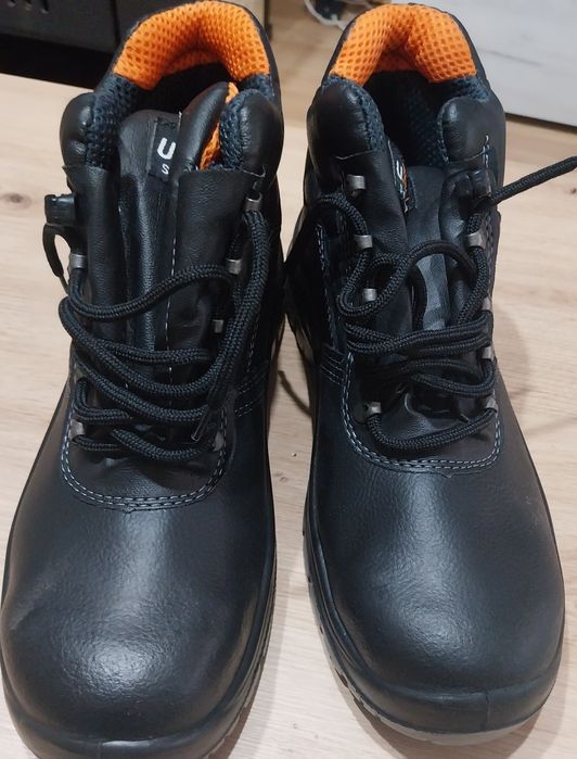 Работни Обувки 43 номер