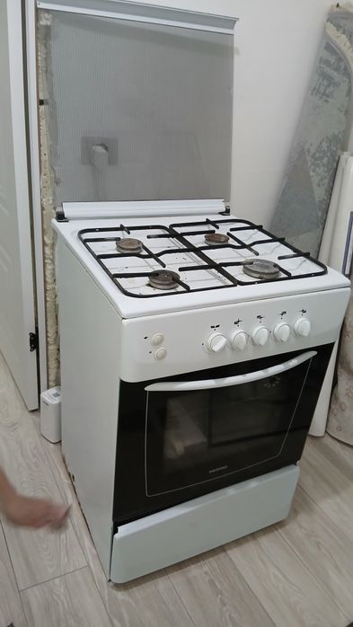 Газ плита б/у в отличном состоянии