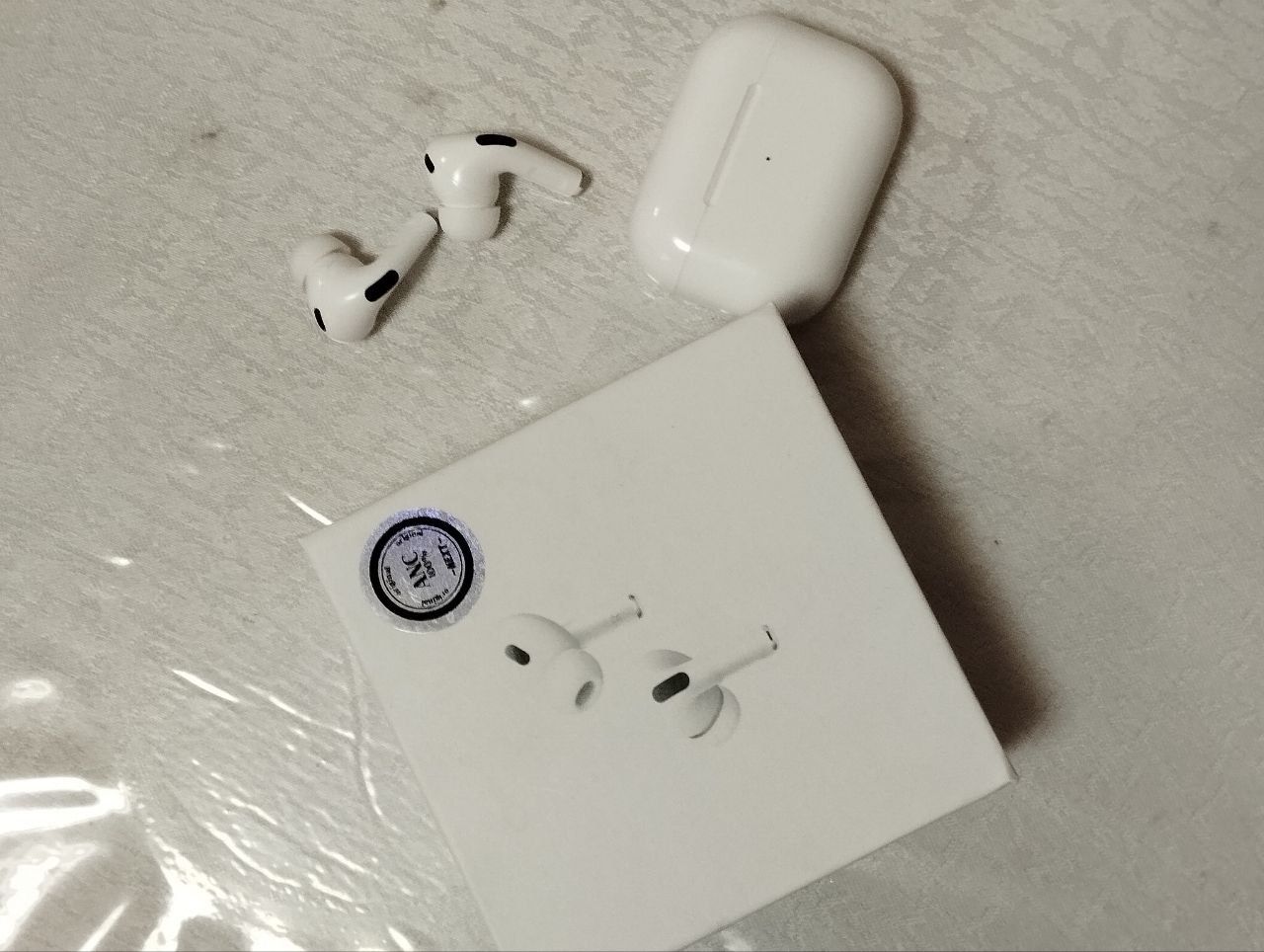 Redmi Note 13 va airpods pro sotiladi