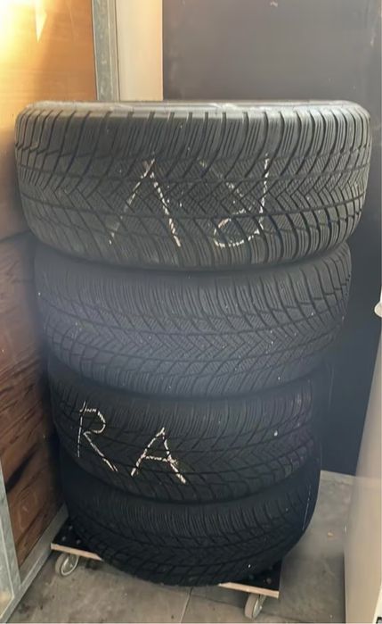 Бмв Х7 джанти 21 цола (оригинални със зимни гуми)