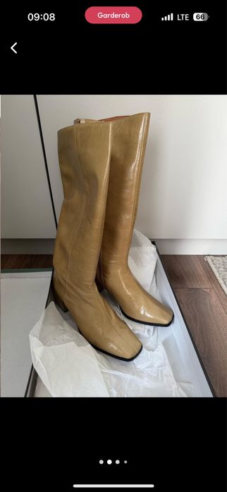 Сапоги осенние на низком каблуке