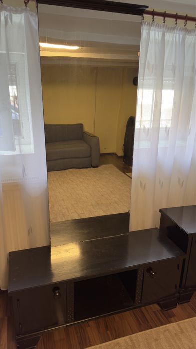 Vand set mobilier vintage din lemn de fag