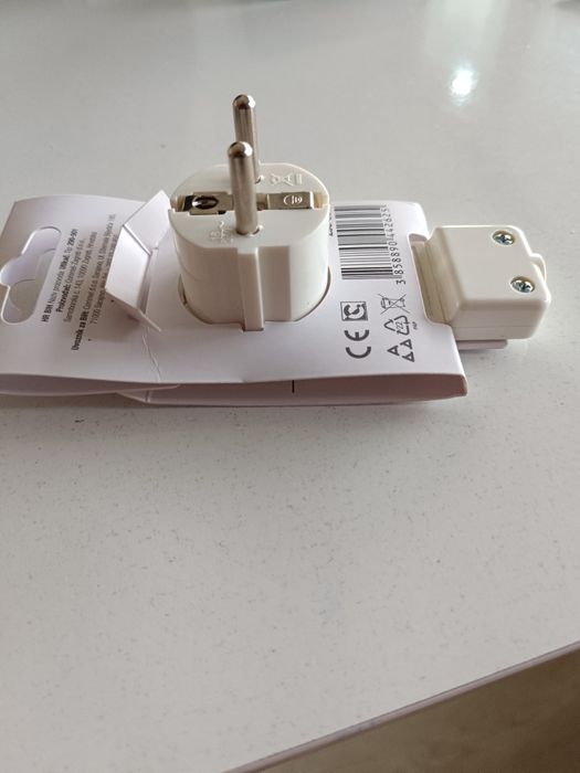 Плосък ъглов щепсел Commel