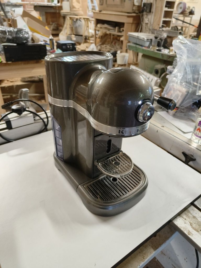 Кафемашина на капсули Nespresso KitchenAid Artisan
