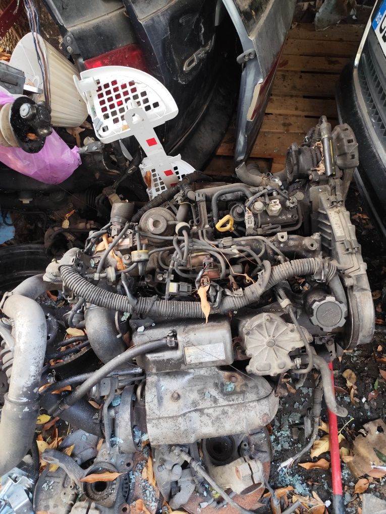 Двигатели за toyota BIT 2000 кубика турбо дизел 90 коня