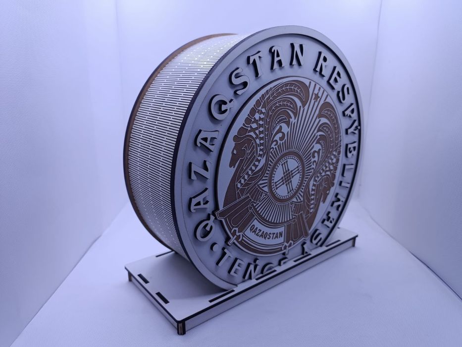 Копилка 100 тг из ХДФ — стильный сувенир Казахстана