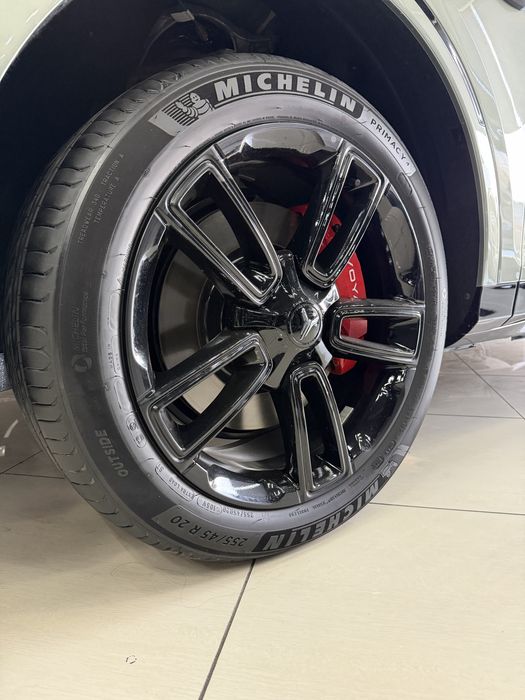 Voyah Free 318 Premum gibrit rasmiy dillerdan kafolat 3 yil