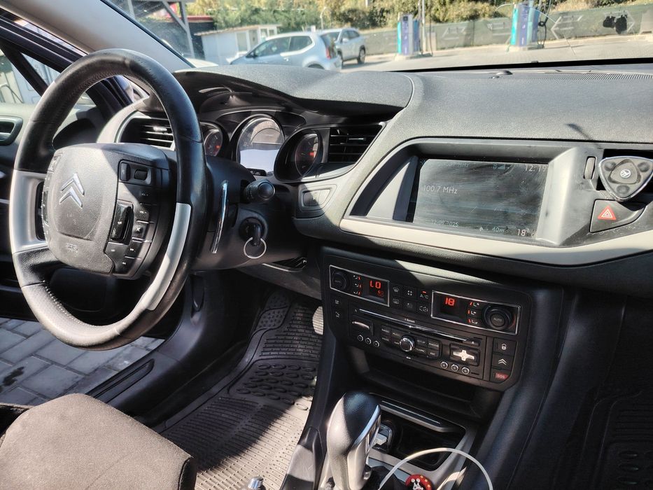 Vînd Citroen C5 2011