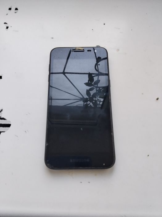 Продам телефон samsung j2icor