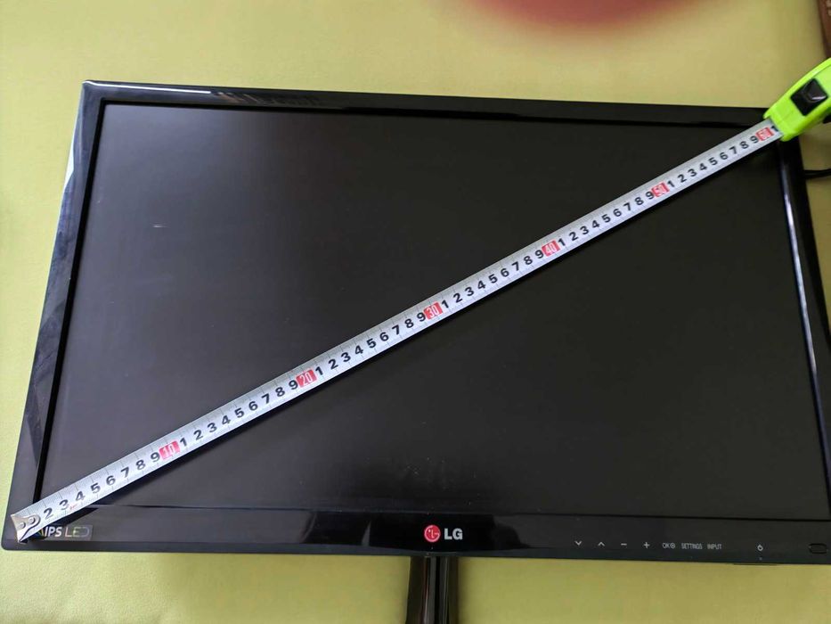 Телевизор и монитор LG, 24", с дистанционно- 80 лв.