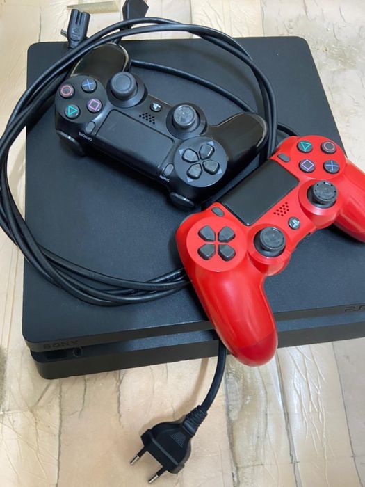 PlayStation 4 slim 500 GB